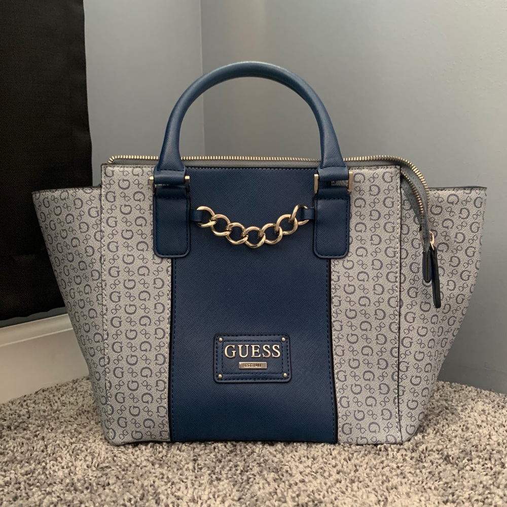 GUESS navy/gray/gold Purse